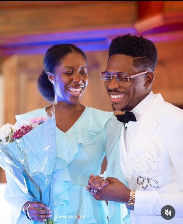 Moses Bliss Shares the Story of Meeting His Future Bride, Eliciting Fan Responses